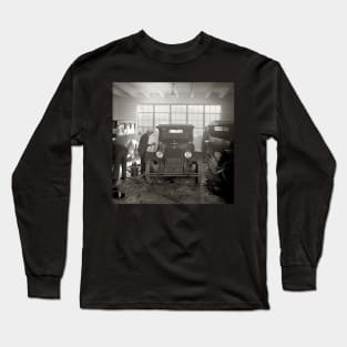 Auto Body Shop, 1926. Vintage Photo Long Sleeve T-Shirt